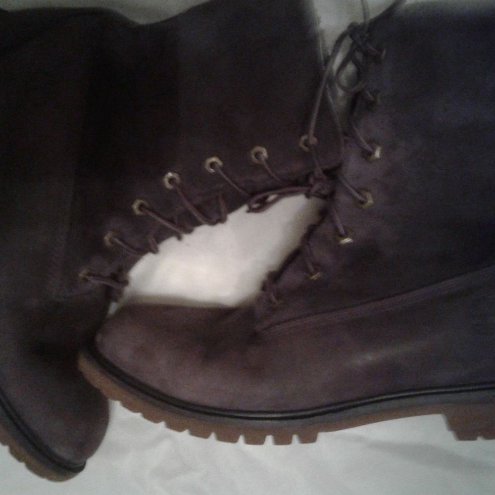 Timberland boots women sz 11 W, purple.